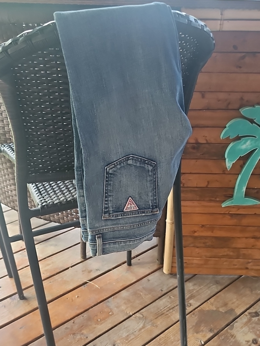 GUESS Women's Blue Straight-Leg Jeans